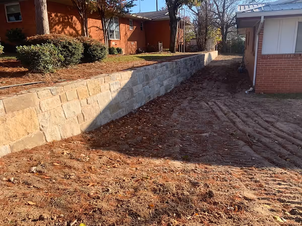 North Texas Outdoor Construction Walls 160