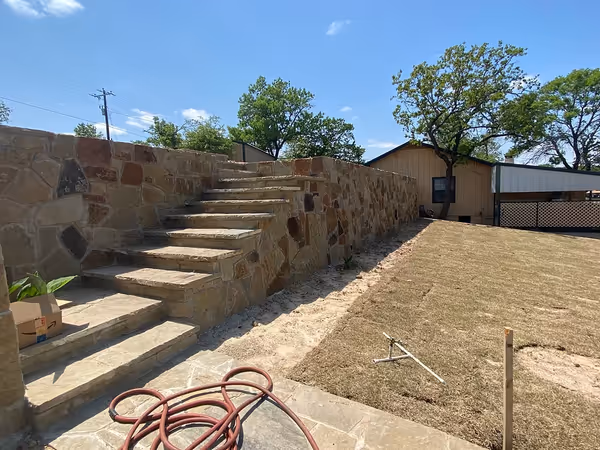 North Texas Outdoor Constructions Walls 190